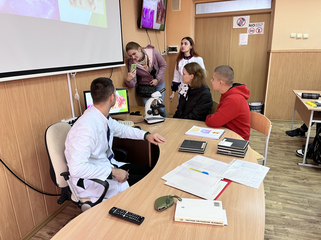 КАФЕДРА ГІСТОЛОГІЇ, ЦИТОЛОГІЇ ТА ЕМБРІОЛОГІЇ  НА ДОПОМОГУ АБІТУРІЄНТАМ У ВИБОРІ МАЙБУТНЬОЇ ПРОФЕСІЇ
