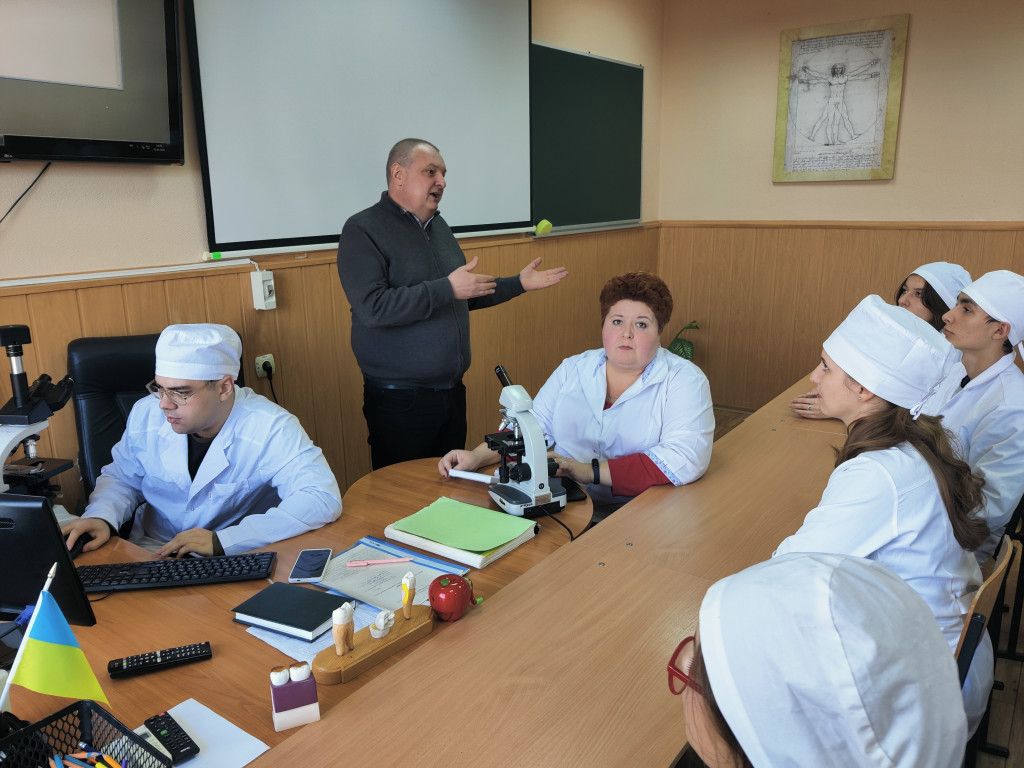 На кафедрі гістології, цитології та ембріології відбулося чергове засідання студентської наукової групи