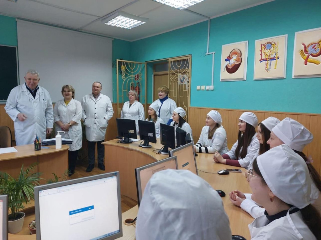 Чергова сходинка подолана: здобувачі освіти 2 курсу медичного факультету №1, №2 та міжнародного факультету успішно склали екзамен з гістології, цитології та ембріології