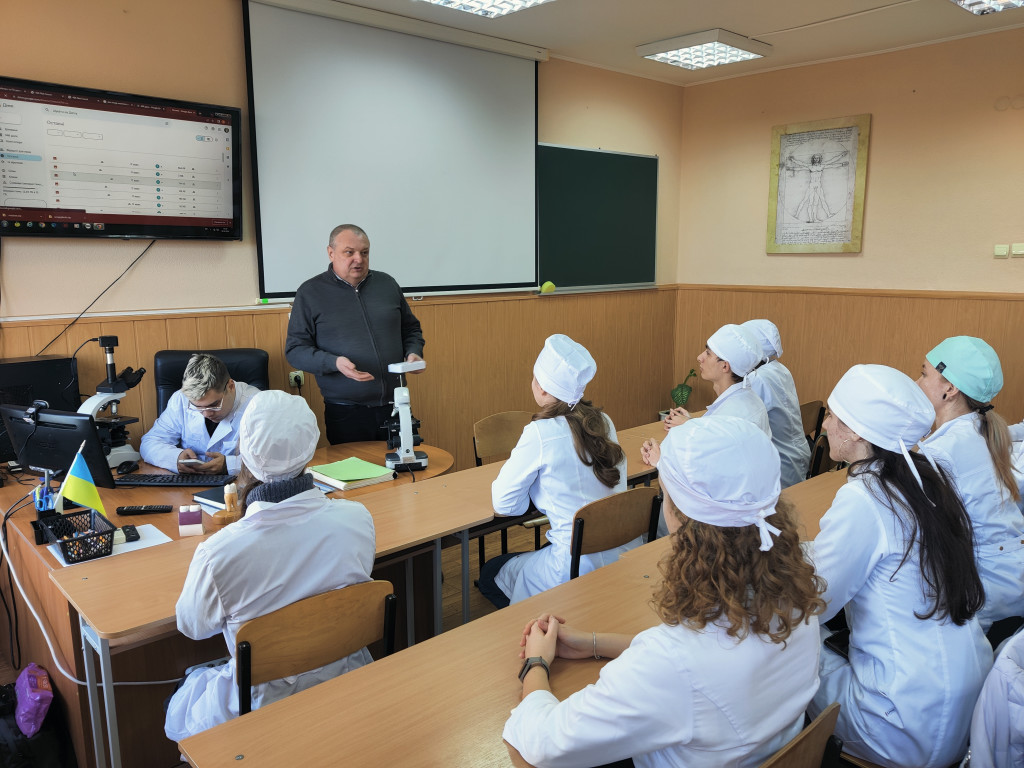 На кафедрі гістології, цитології та ембріології відбулося чергове засідання студентської наукової групи