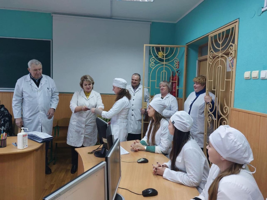 Чергова сходинка подолана: здобувачі освіти 2 курсу медичного факультету №1, №2 та міжнародного факультету успішно склали екзамен з гістології, цитології та ембріології