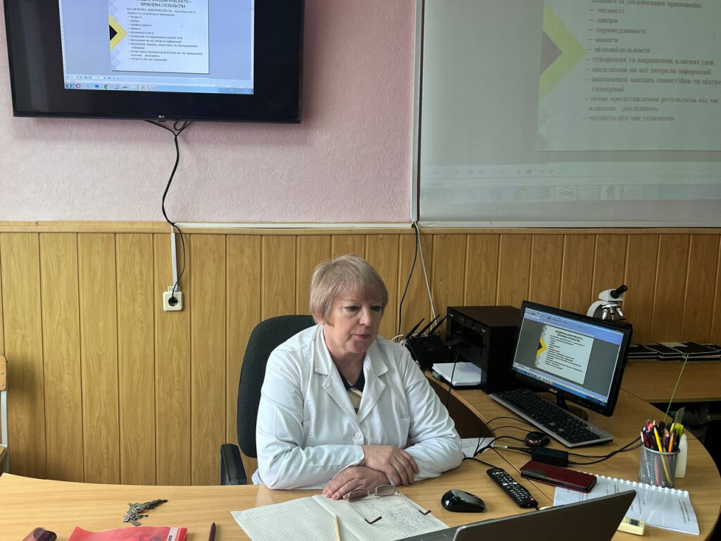 Викладачі кафедри провели змістовну бесіду зі здобувачами освіти ОПП «Медицина» та ОПП «Педіатрія», присвячену питанням академічної доброчесності.