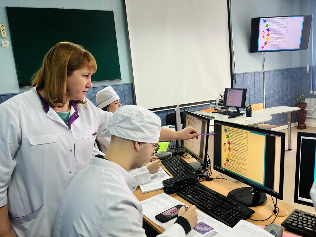 Викладачі кафедри провели змістовну бесіду зі здобувачами освіти ОПП «Медицина» та ОПП «Педіатрія», присвячену питанням академічної доброчесності.