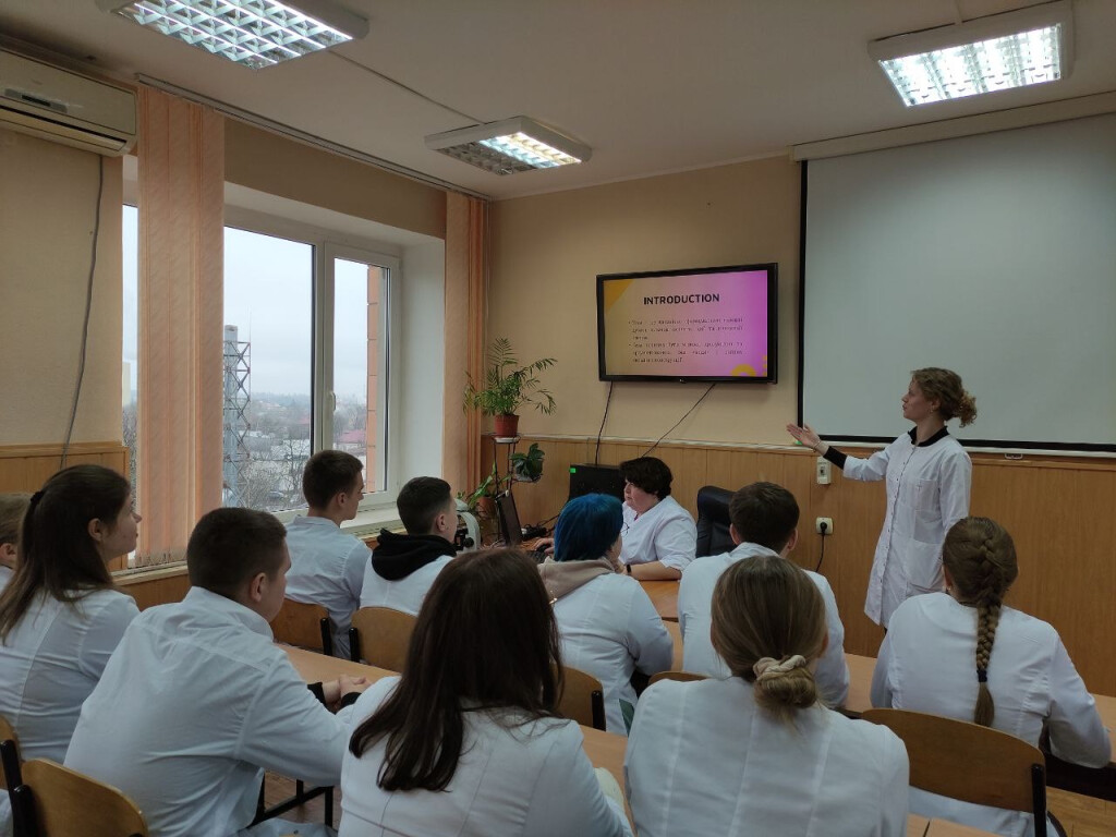 НАУКОВА РОБОТА ГУРТКІВЦІВ ТРИВАЄ