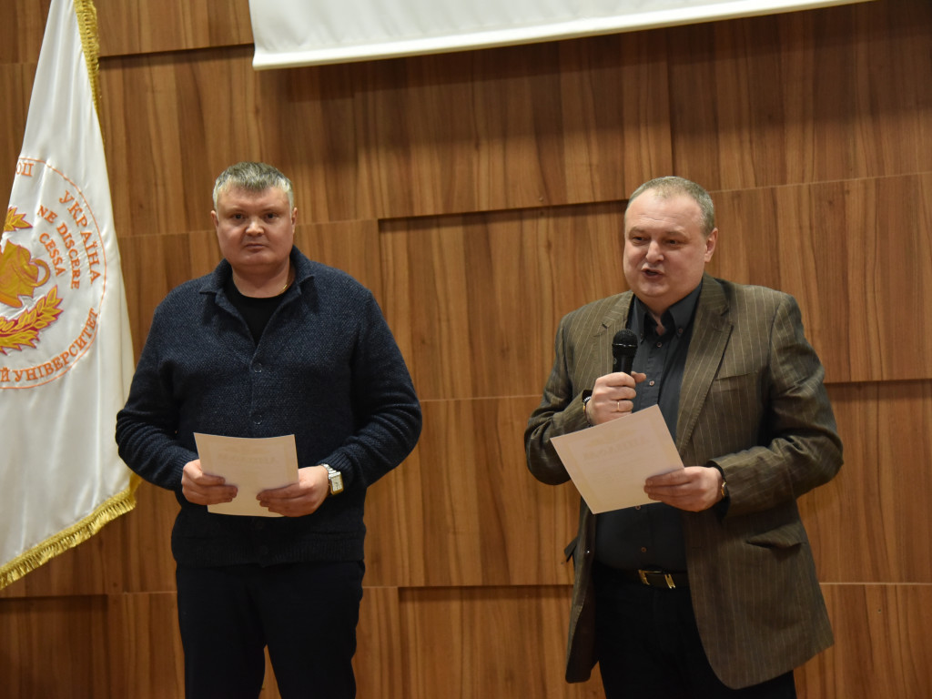 Не іспитами єдиними! Наприкінці року був проведений навчально-виховний захід «Брейн- ринг «Макро-мікро»